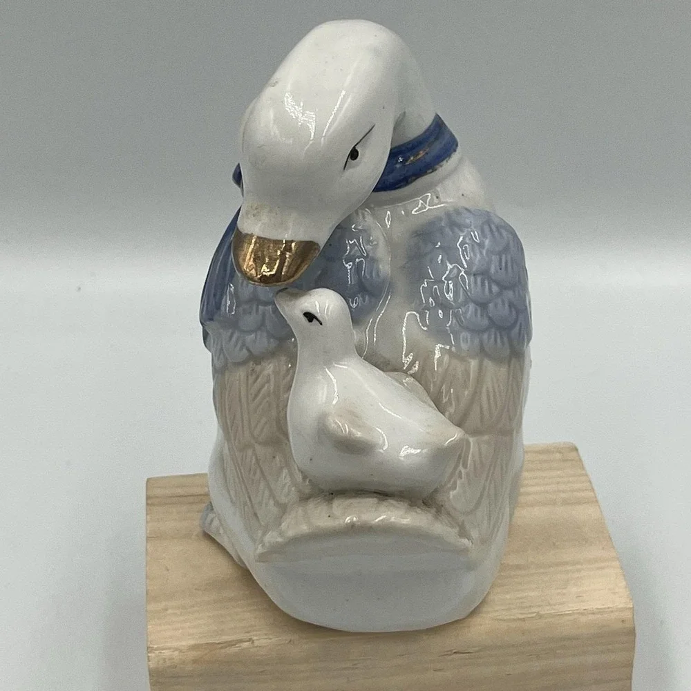 Vintage Mother Goose Porcelain Duck & Duckling Ceramic Figure Love Gold Blue
